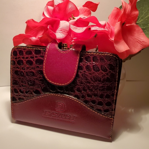 ECADI GENUINE LEATHER Handbags - ECADI Genuine Leather Wallet New HOSTESS PICK 💖